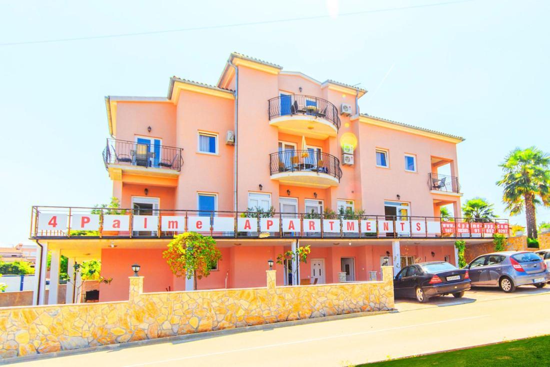 4 Palme Apartments A Funtana Exterior foto